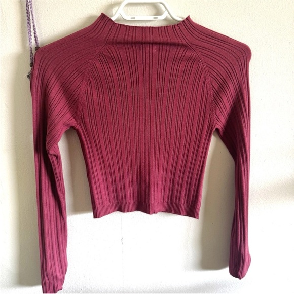 Garage Mock Neck Long Sleeve Top XS Burgundy NWT, Y2K Fitted Ribbed Bodycon Crop - Picture 4 of 13
